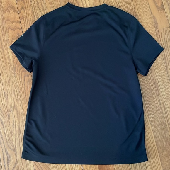 NWT- Womens Short Sleeve Athletic Top ASICS Small Queen Bee - Picture 4 of 4